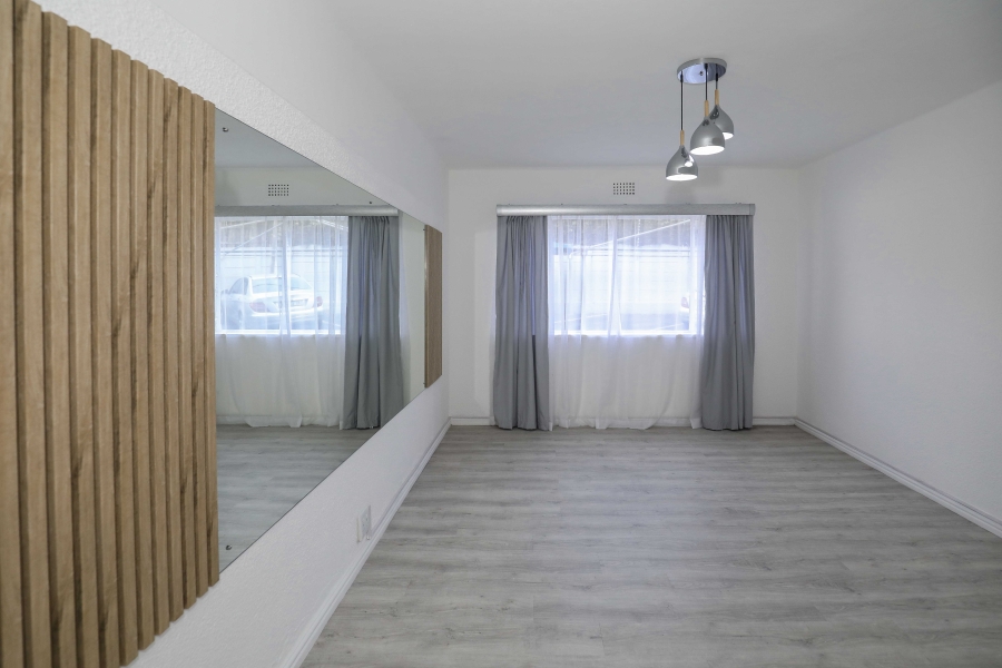 2 Bedroom Property for Sale in Woodstock Western Cape
